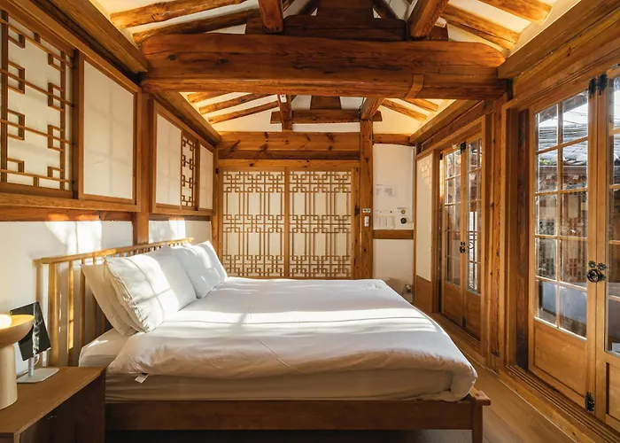 Luxury Hanok Onyou Villa